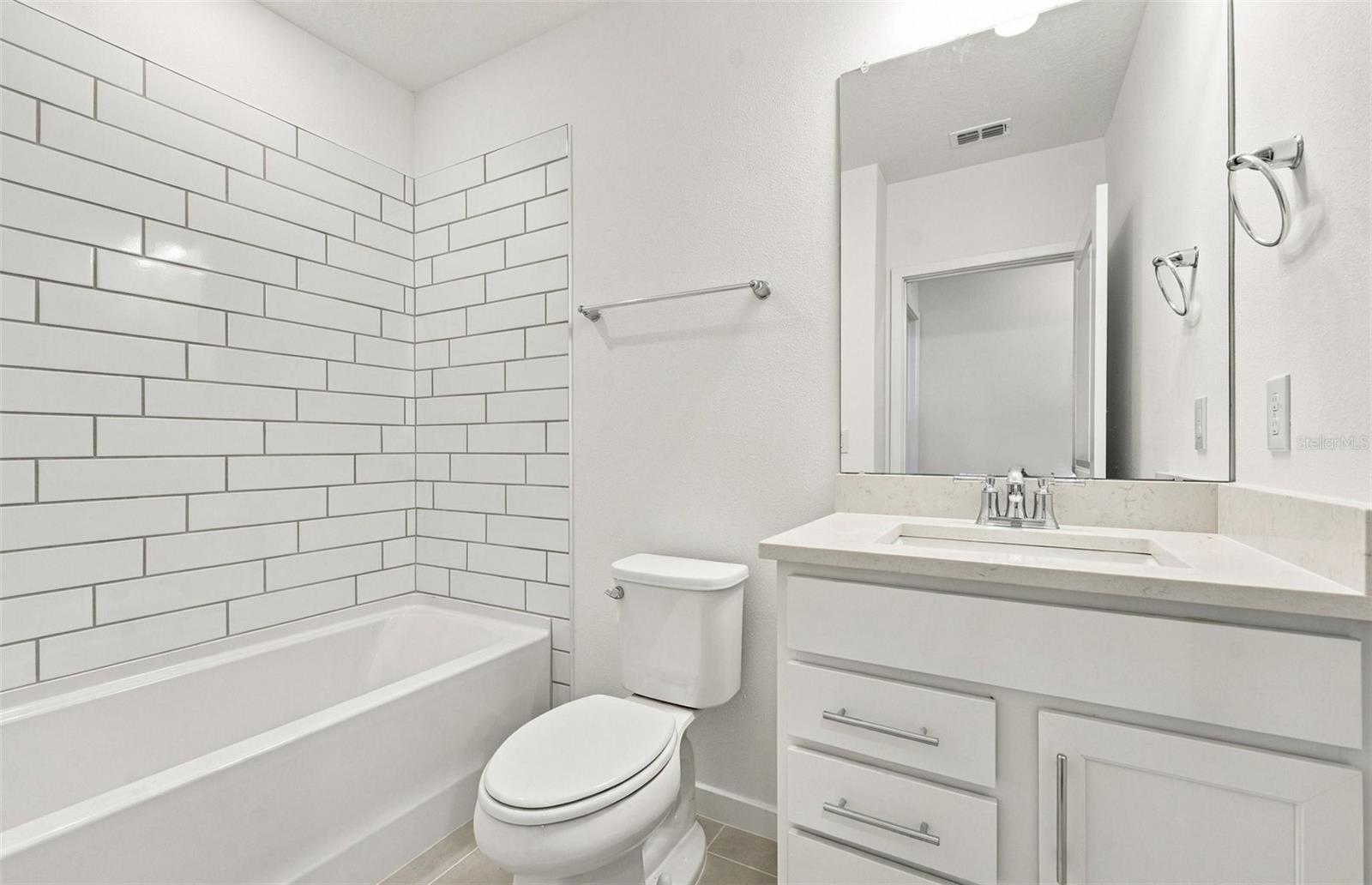 33506 BARNEBROOK DR — photo 10