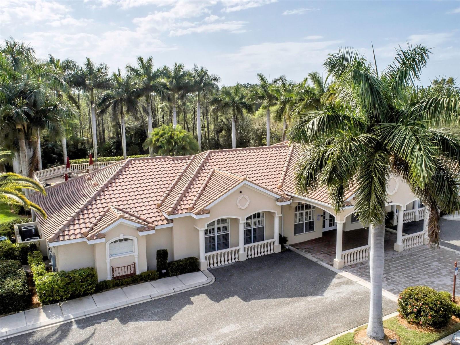 4433 CORSO VENETIA BLVD #C18 — photo 48