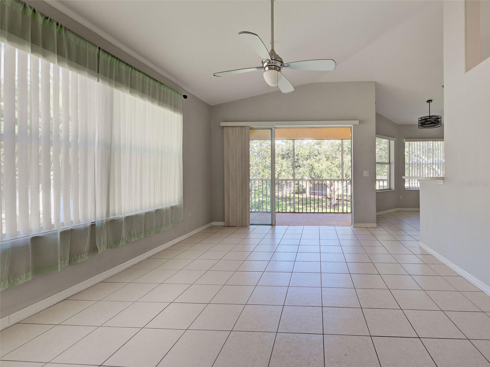 4433 CORSO VENETIA BLVD #C18 — photo 10
