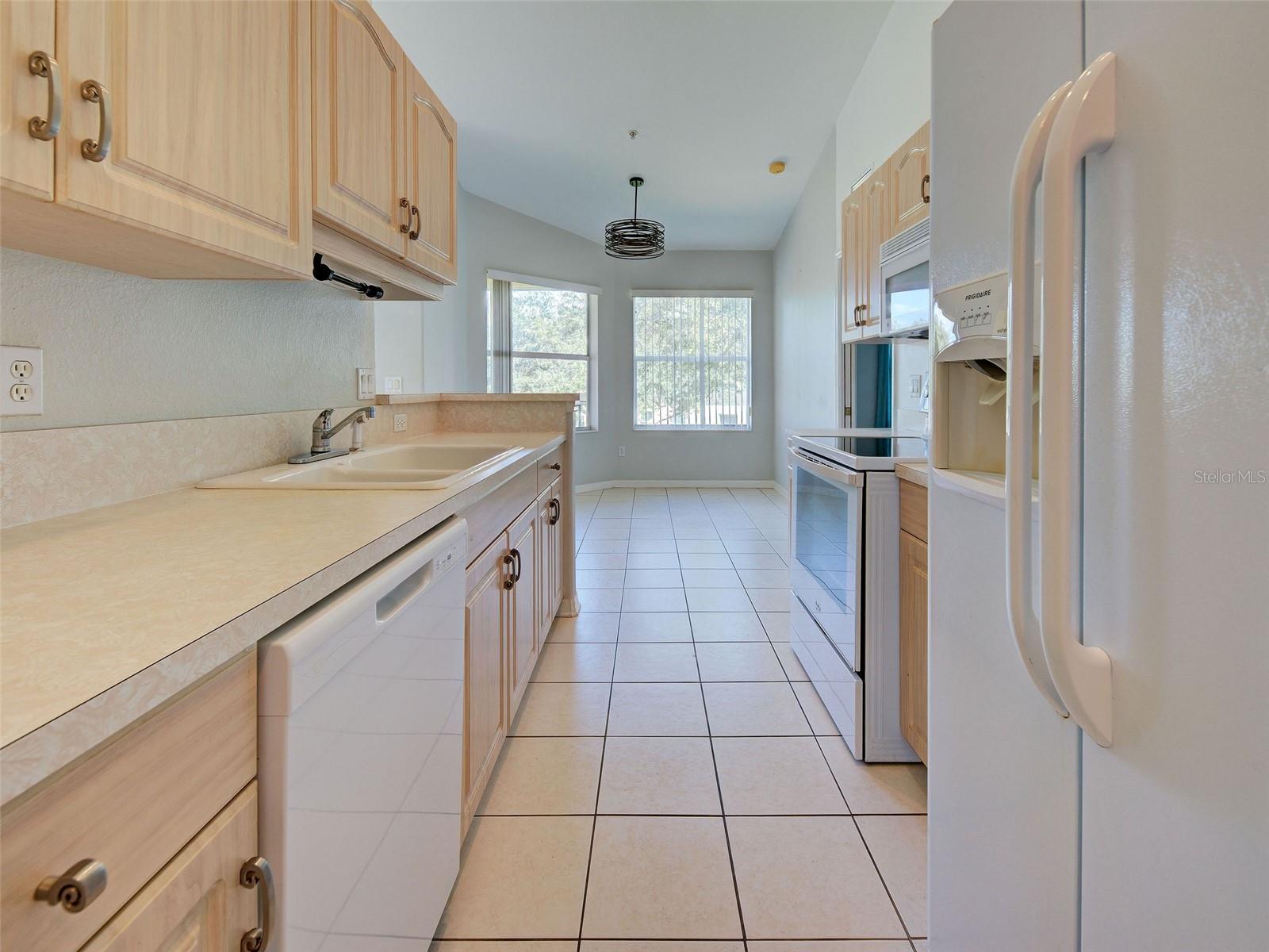 4433 CORSO VENETIA BLVD #C18 — photo 21