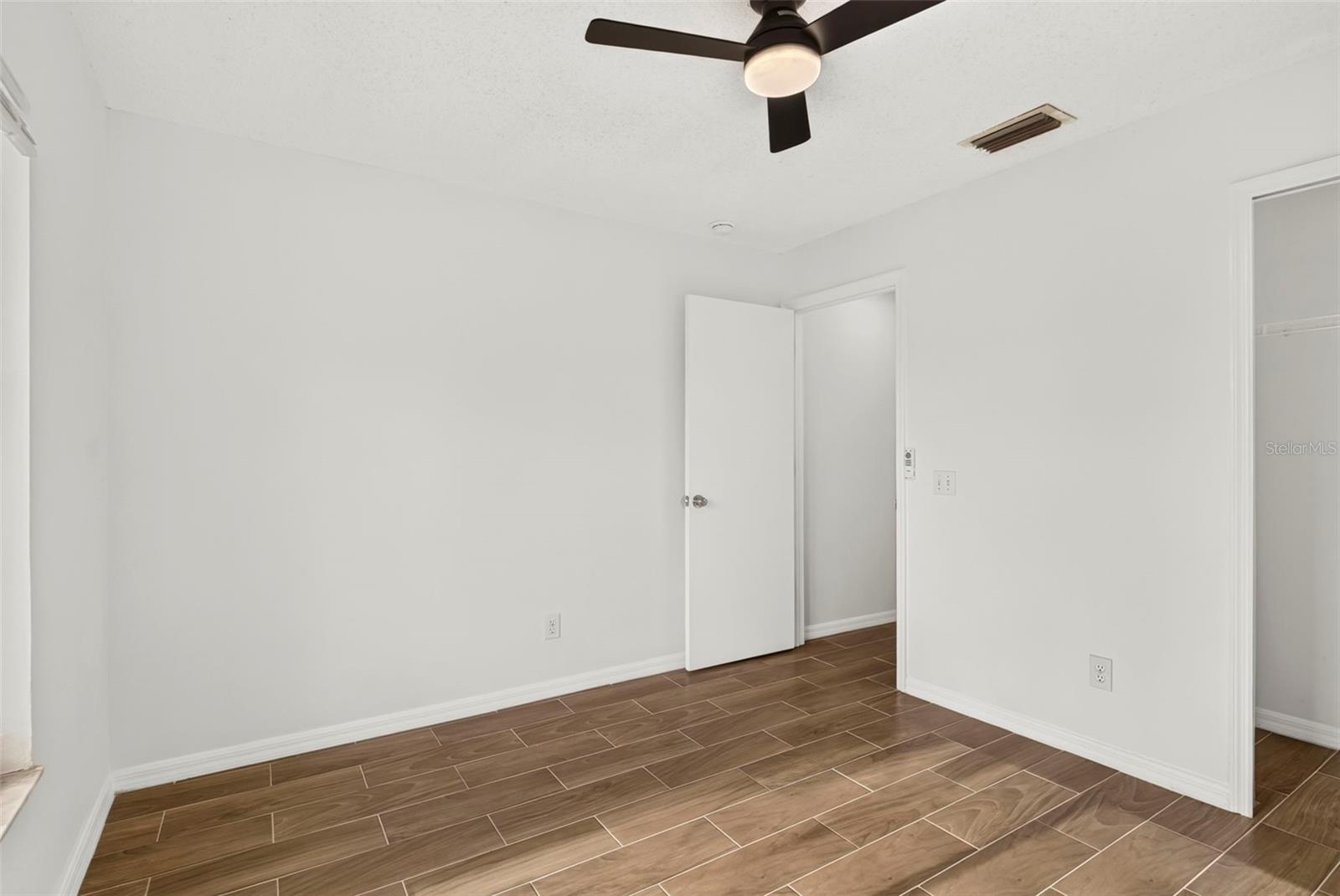 12826 LONGCREST DR — photo 30