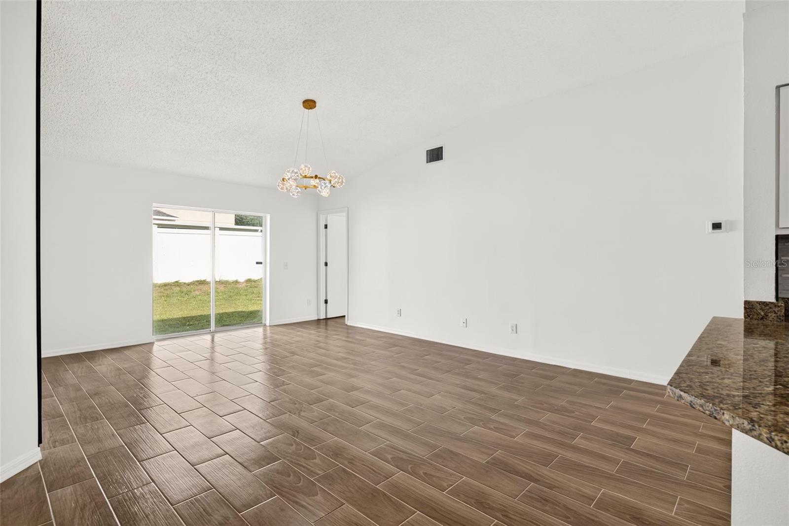 12826 LONGCREST DR — photo 15