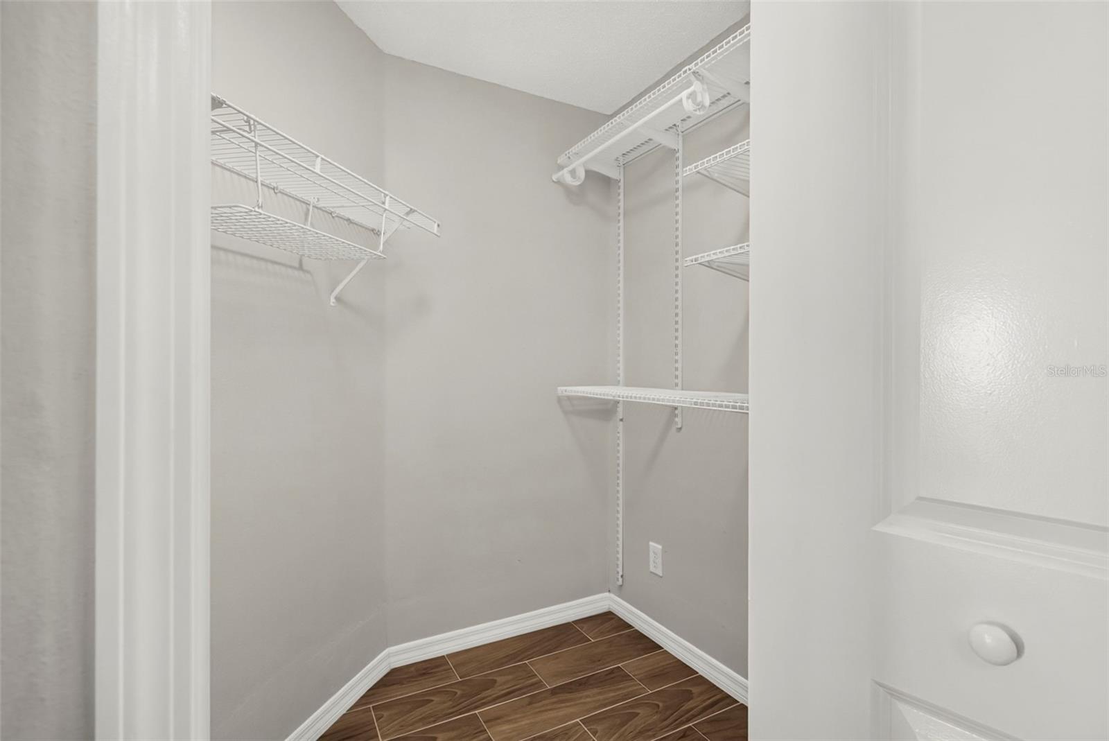 12826 LONGCREST DR — photo 25