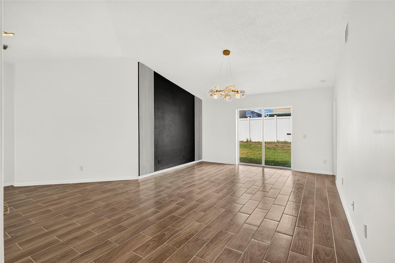 12826 LONGCREST DR — photo 11