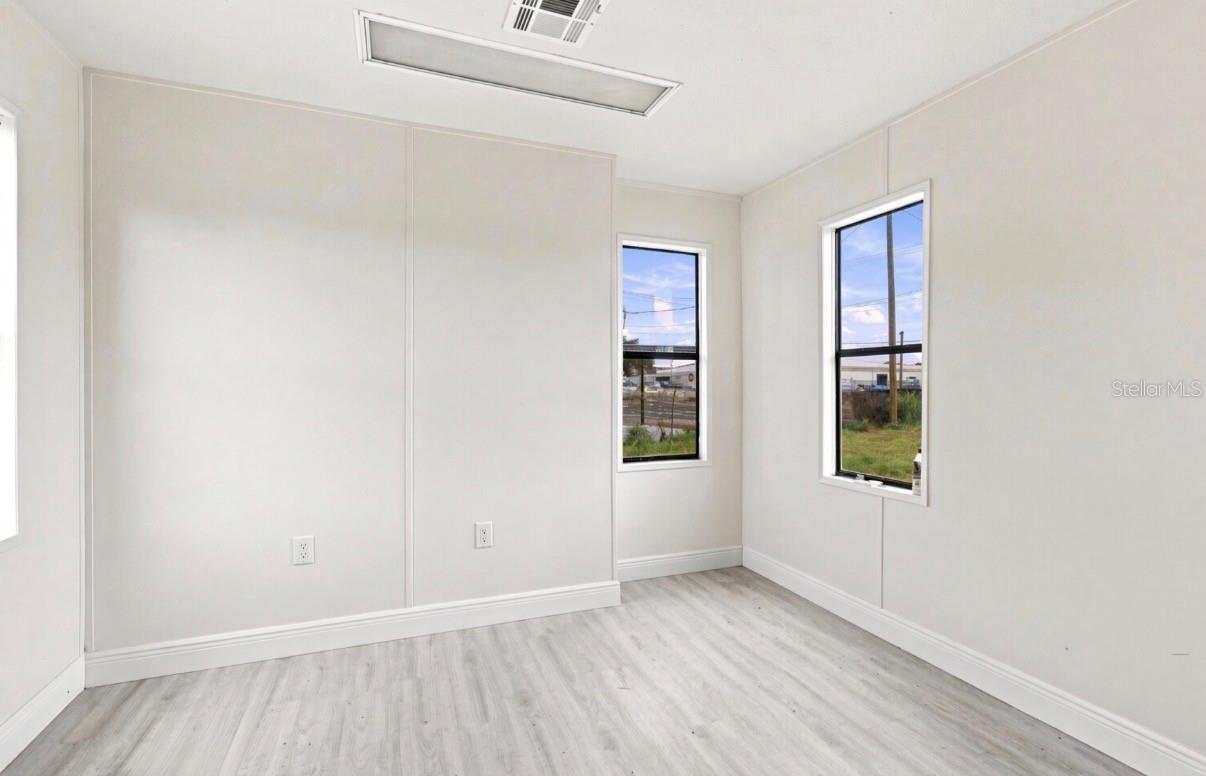 4946 E HILLSBOROUGH AVE — photo 17