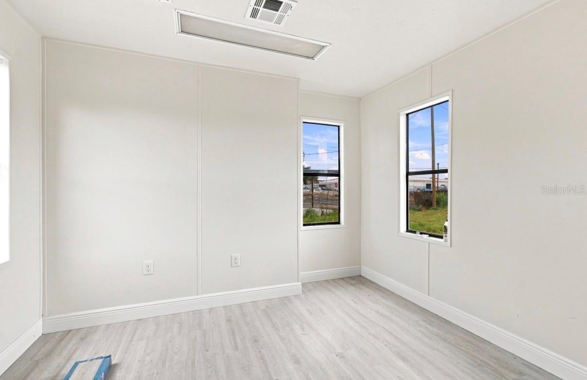 4946 E HILLSBOROUGH AVE — photo 11
