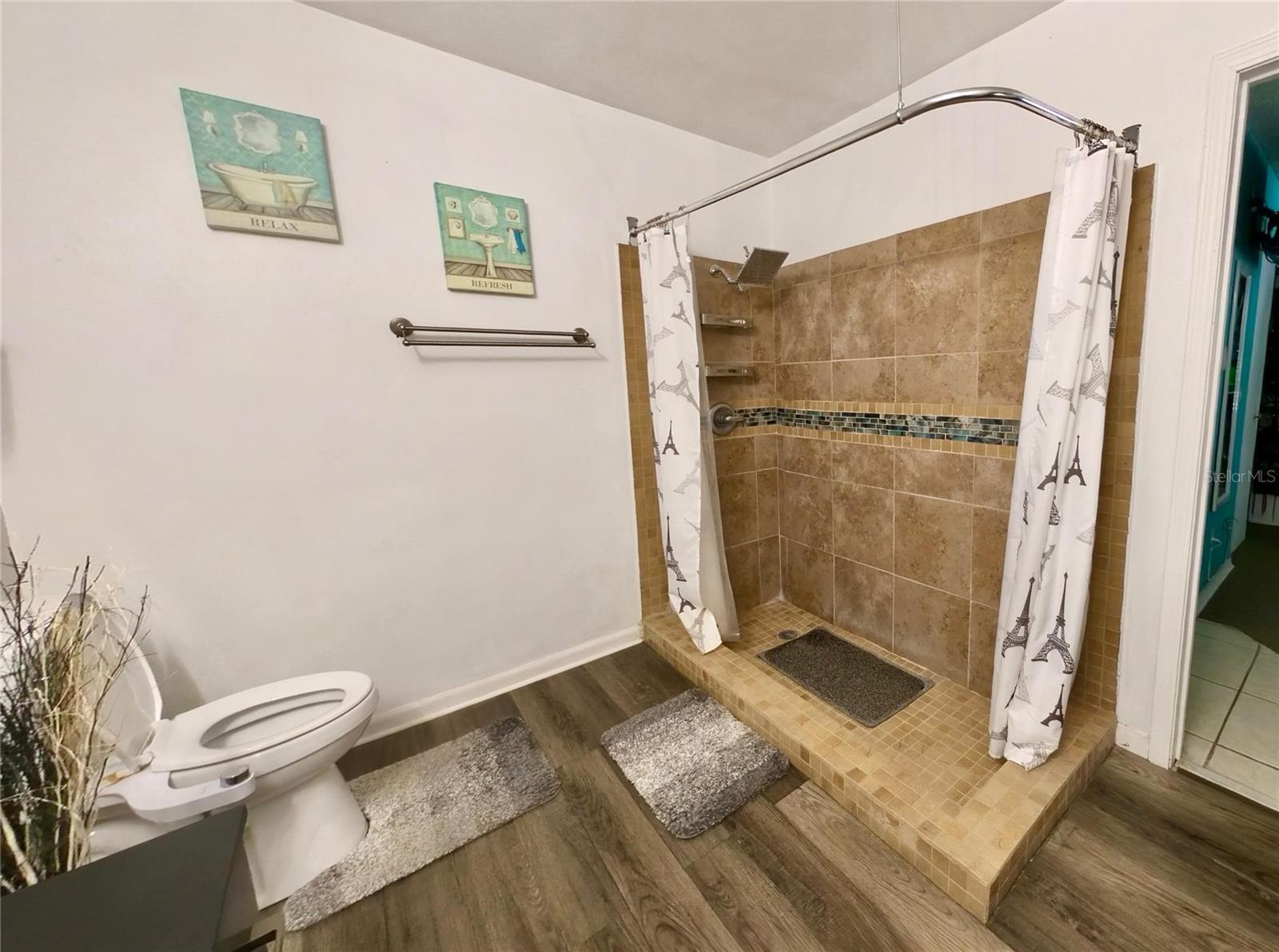 4142 YELLOWWOOD DR — photo 54