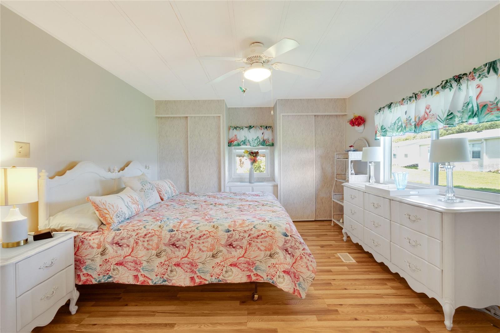 700 FAIRMOUNT DR — photo 19