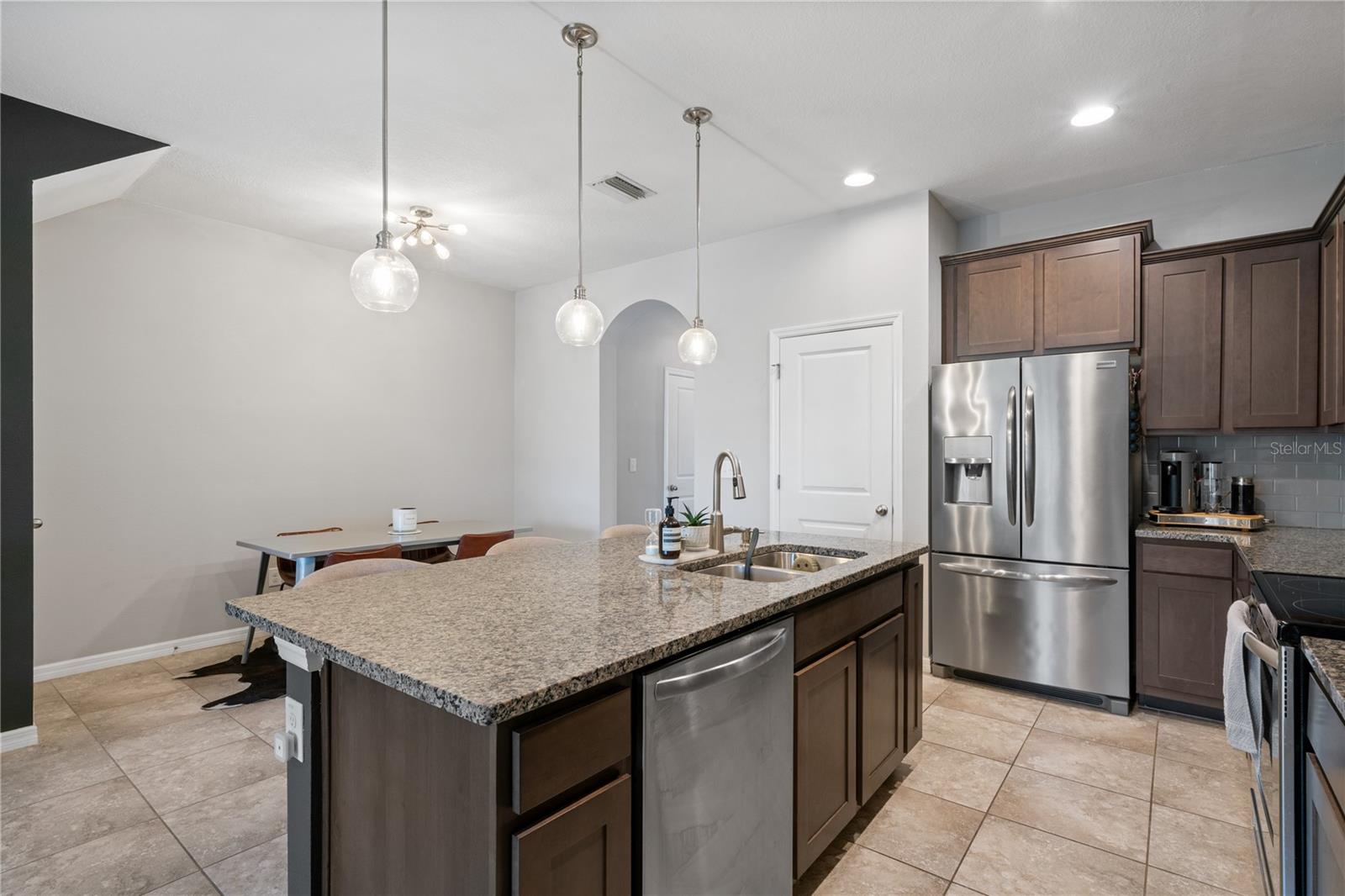 4504 SILVER LINING ST — photo 11