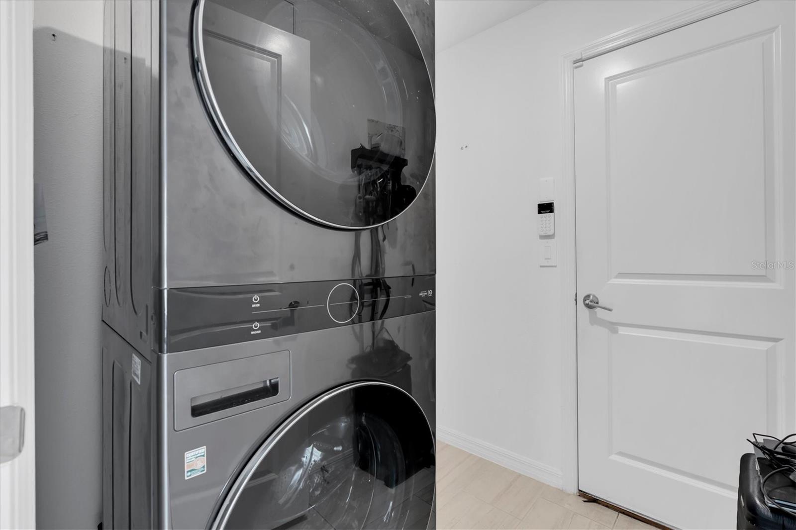 10155 GENTLE RAIN DR — photo 23