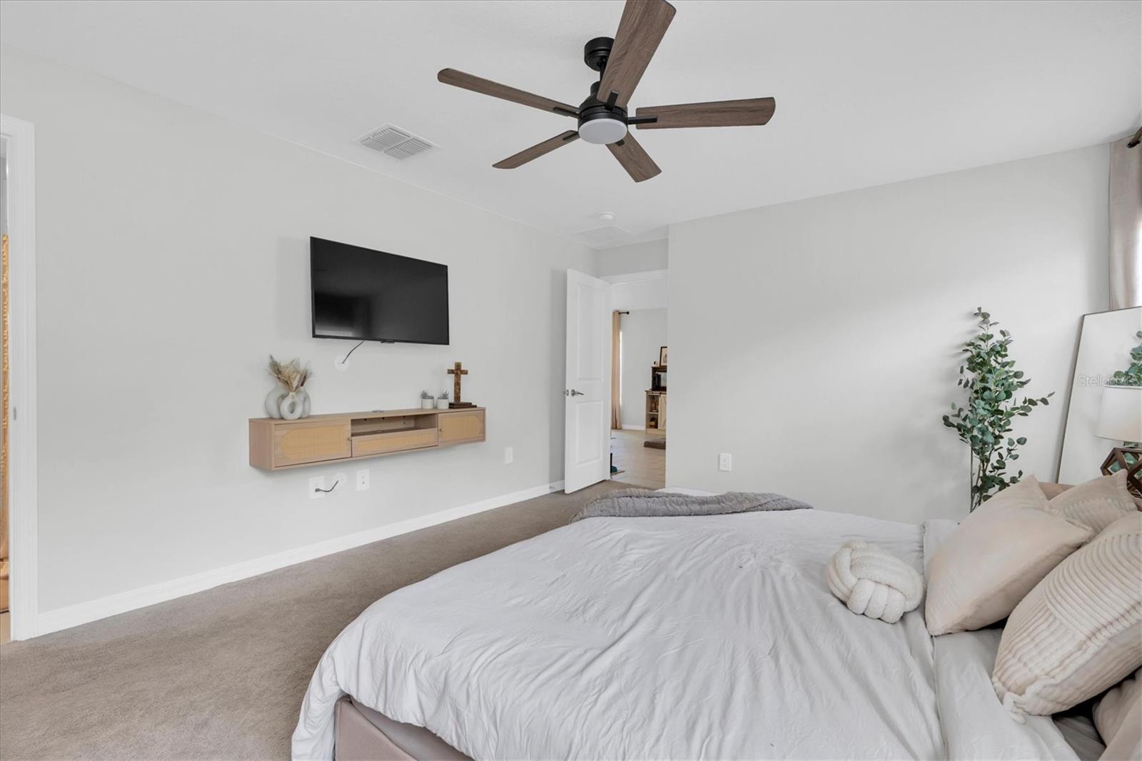 10155 GENTLE RAIN DR — photo 16