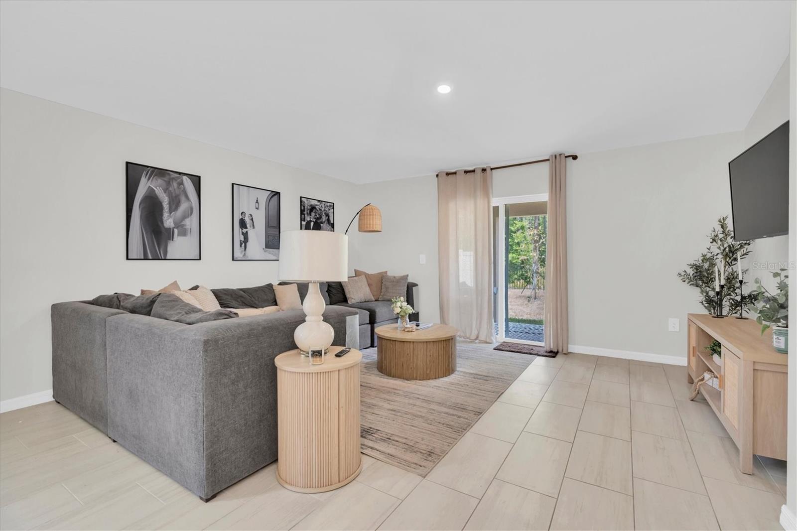 10155 GENTLE RAIN DR — photo 4