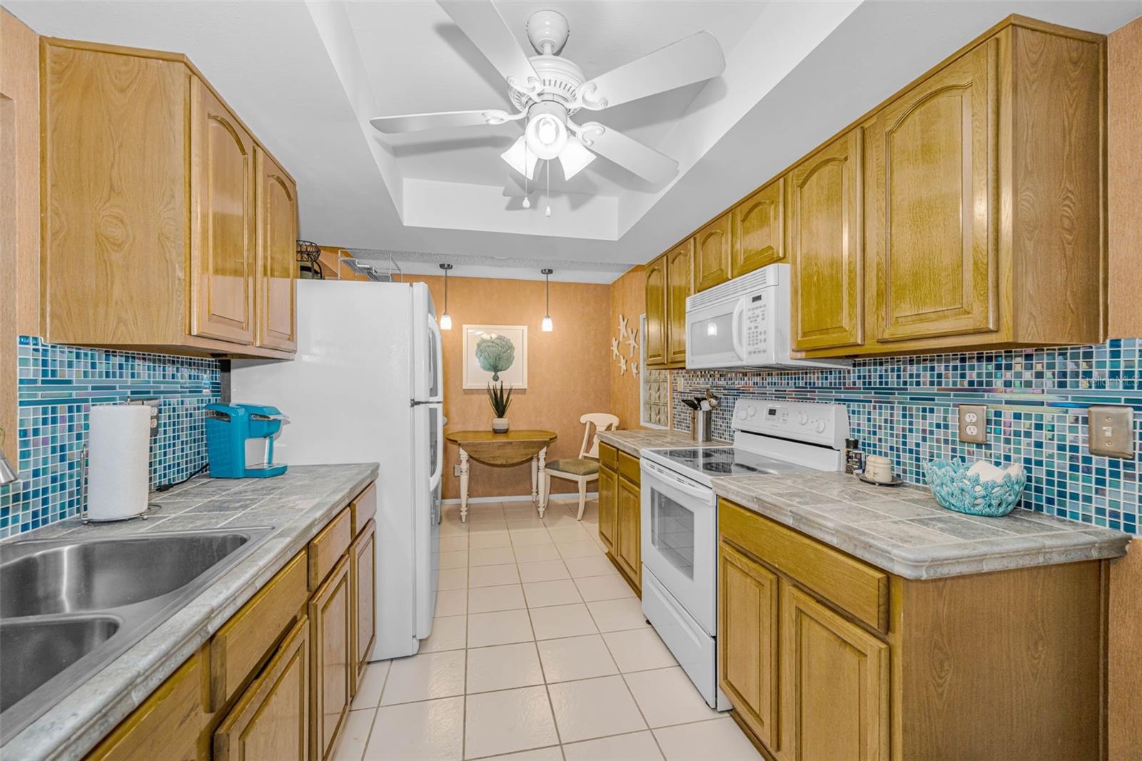 1251 SUTHERLAND CT — photo 16