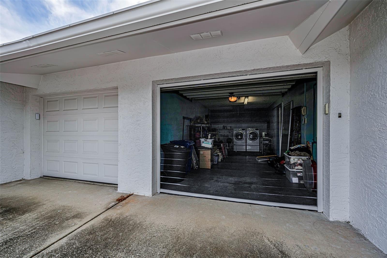1251 SUTHERLAND CT — photo 35