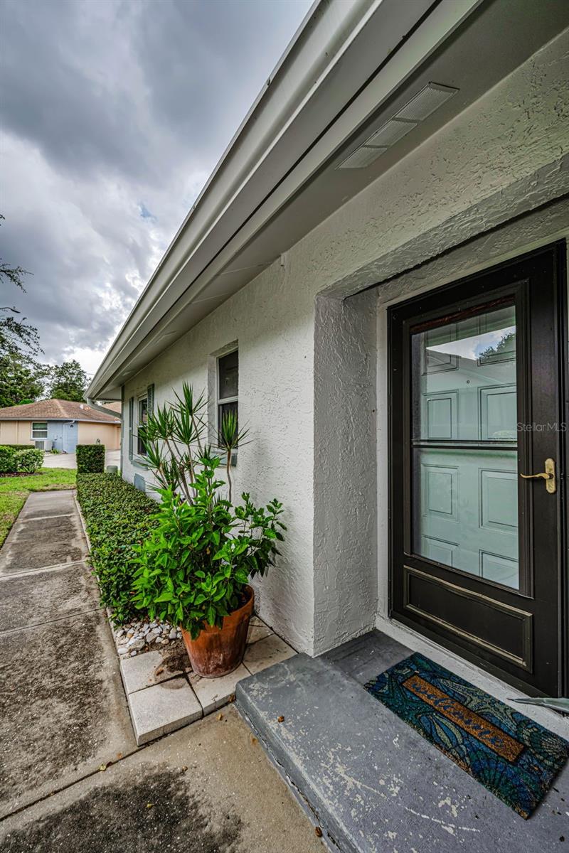 1251 SUTHERLAND CT — photo 38