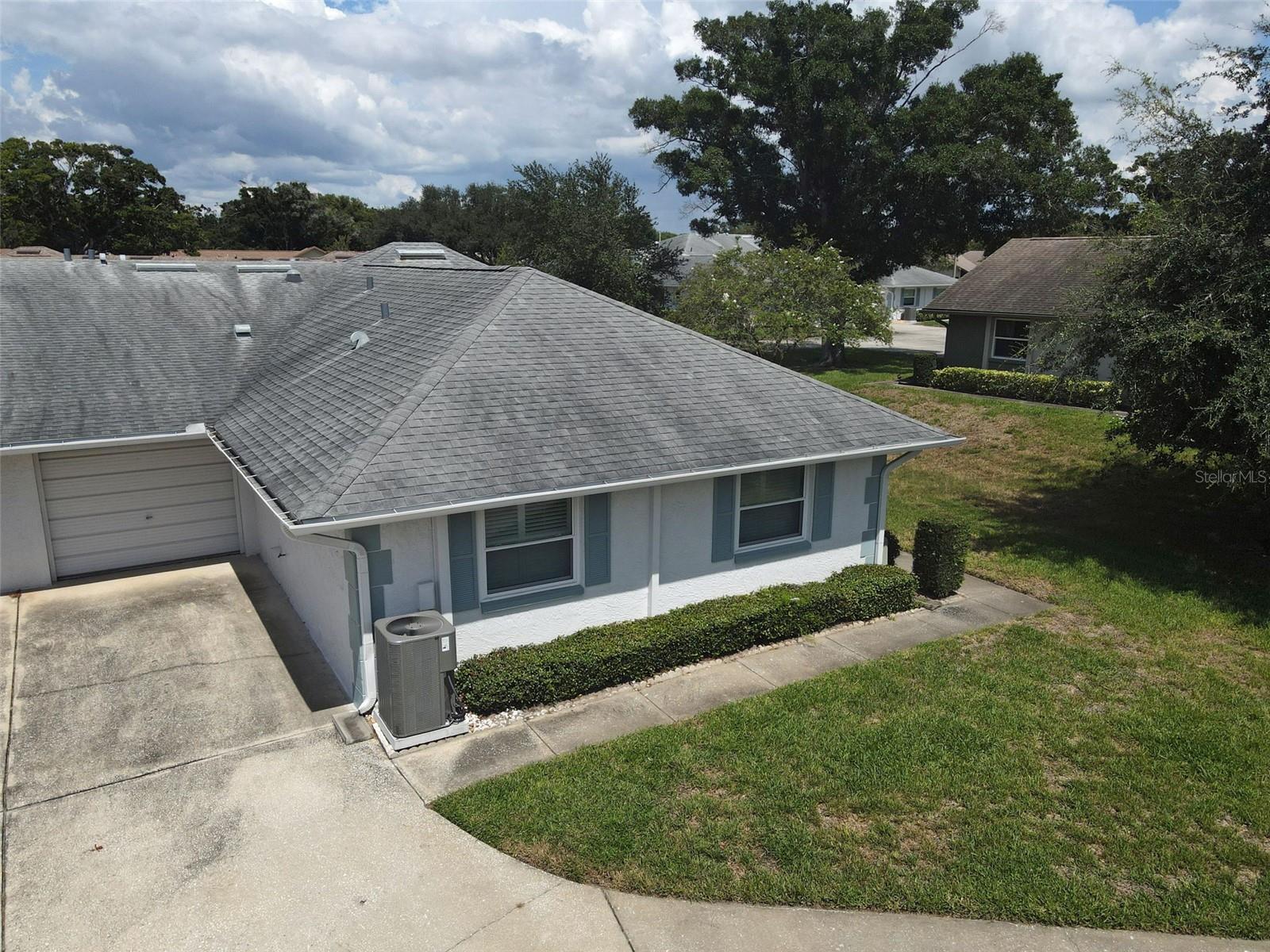 1251 SUTHERLAND CT — photo 46