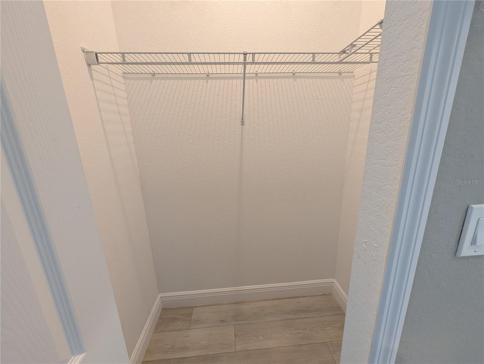 1643 JEANNIN DR — photo 19