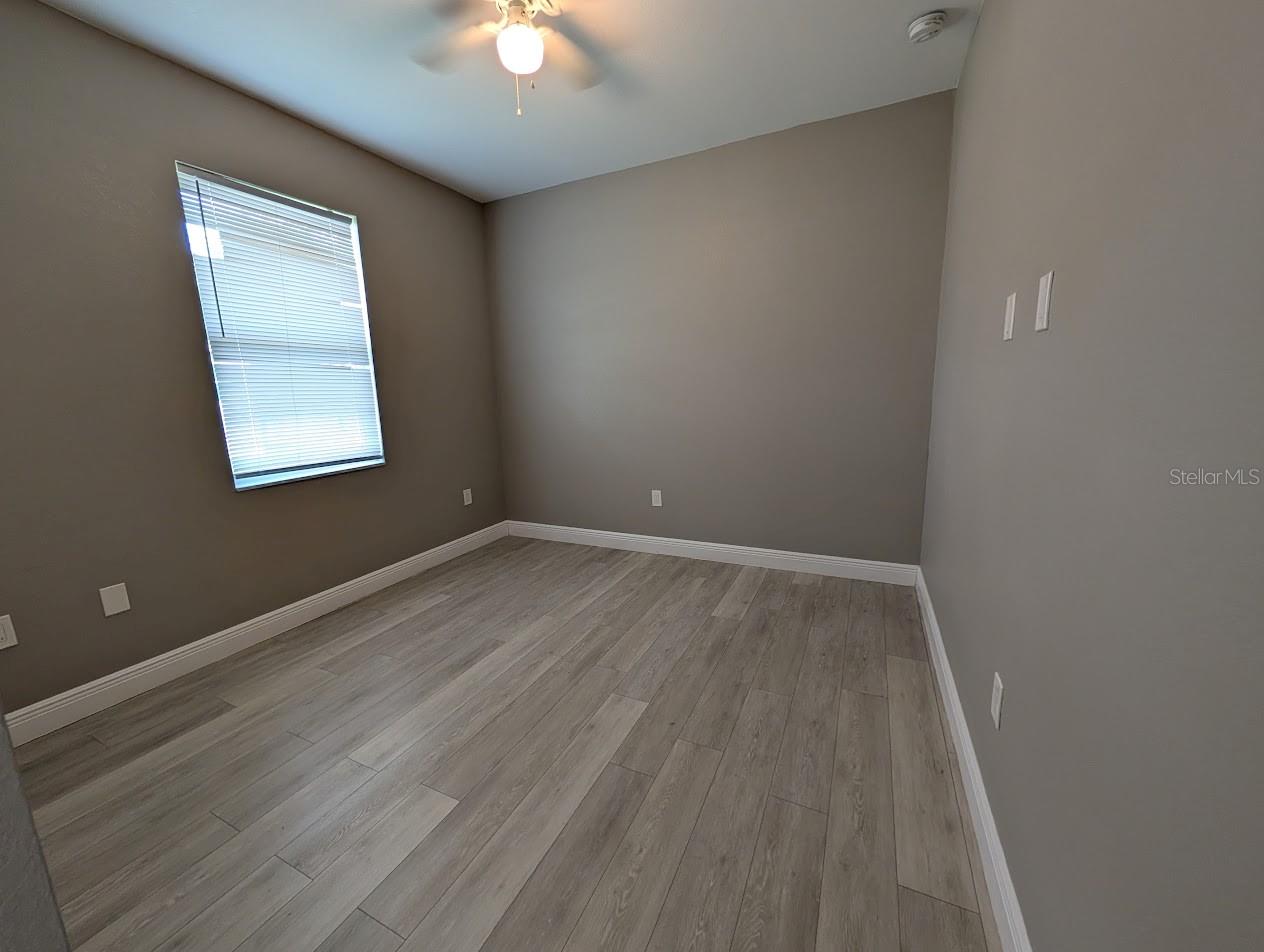 1643 JEANNIN DR — photo 25