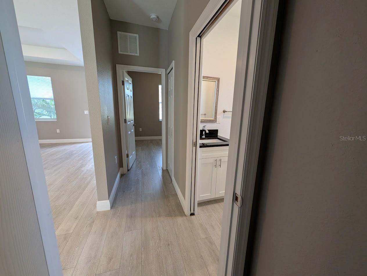 1643 JEANNIN DR — photo 24