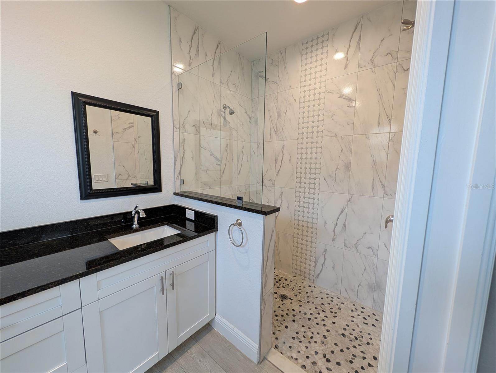 1643 JEANNIN DR — photo 15