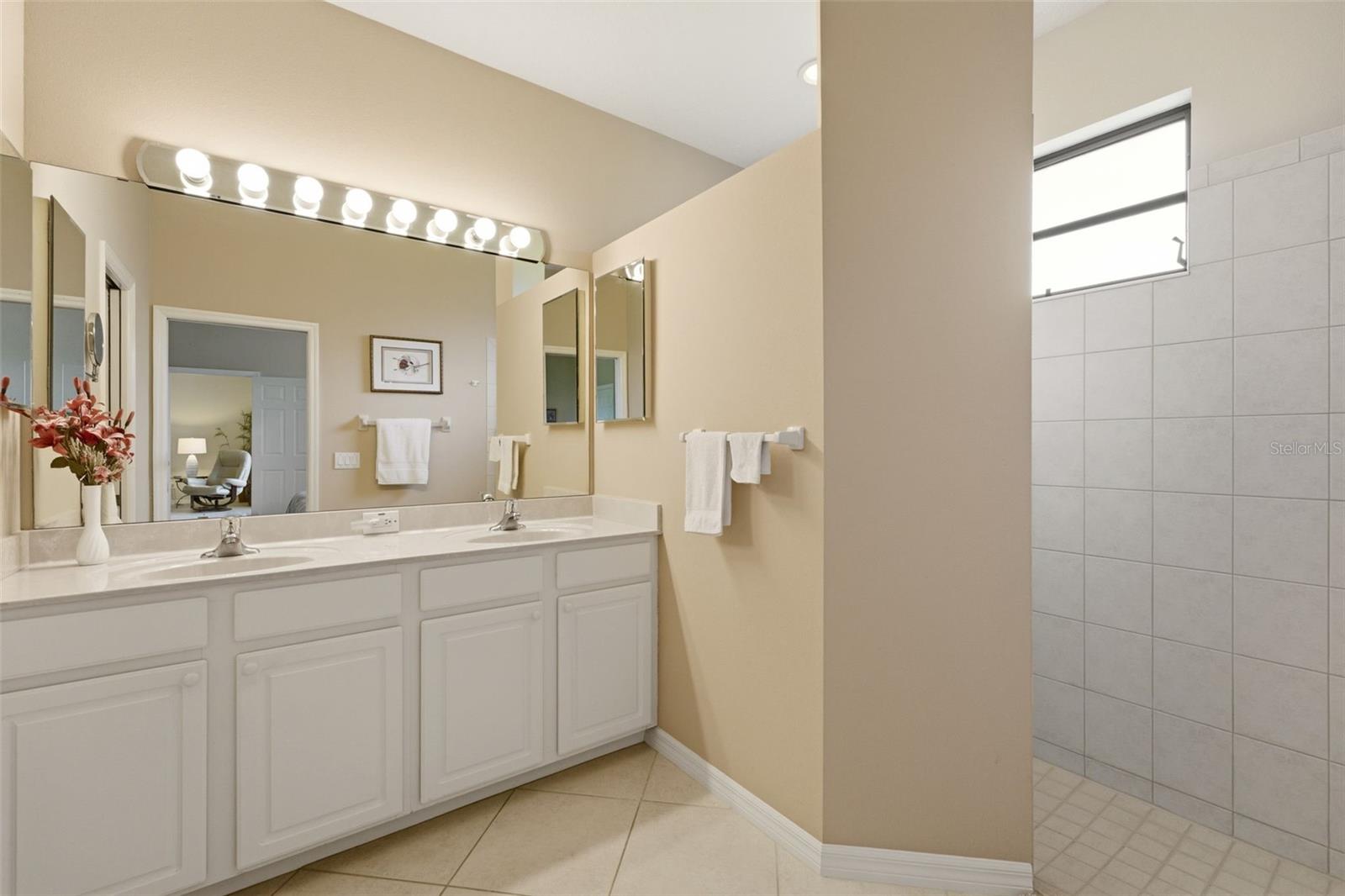 8155 STIRLING FALLS CIR — photo 20