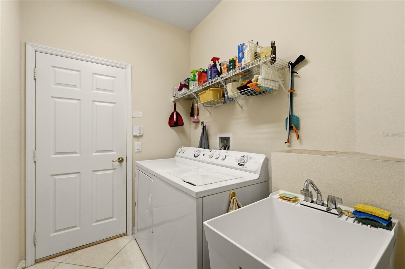 8155 STIRLING FALLS CIR — photo 27