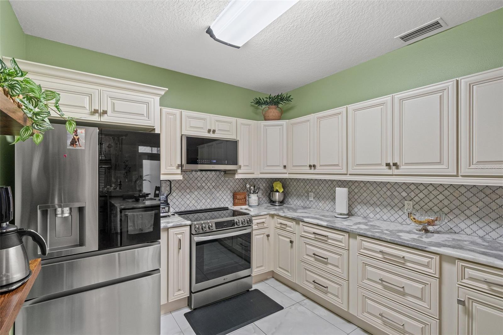6444 ASHVILLE DR — photo 15
