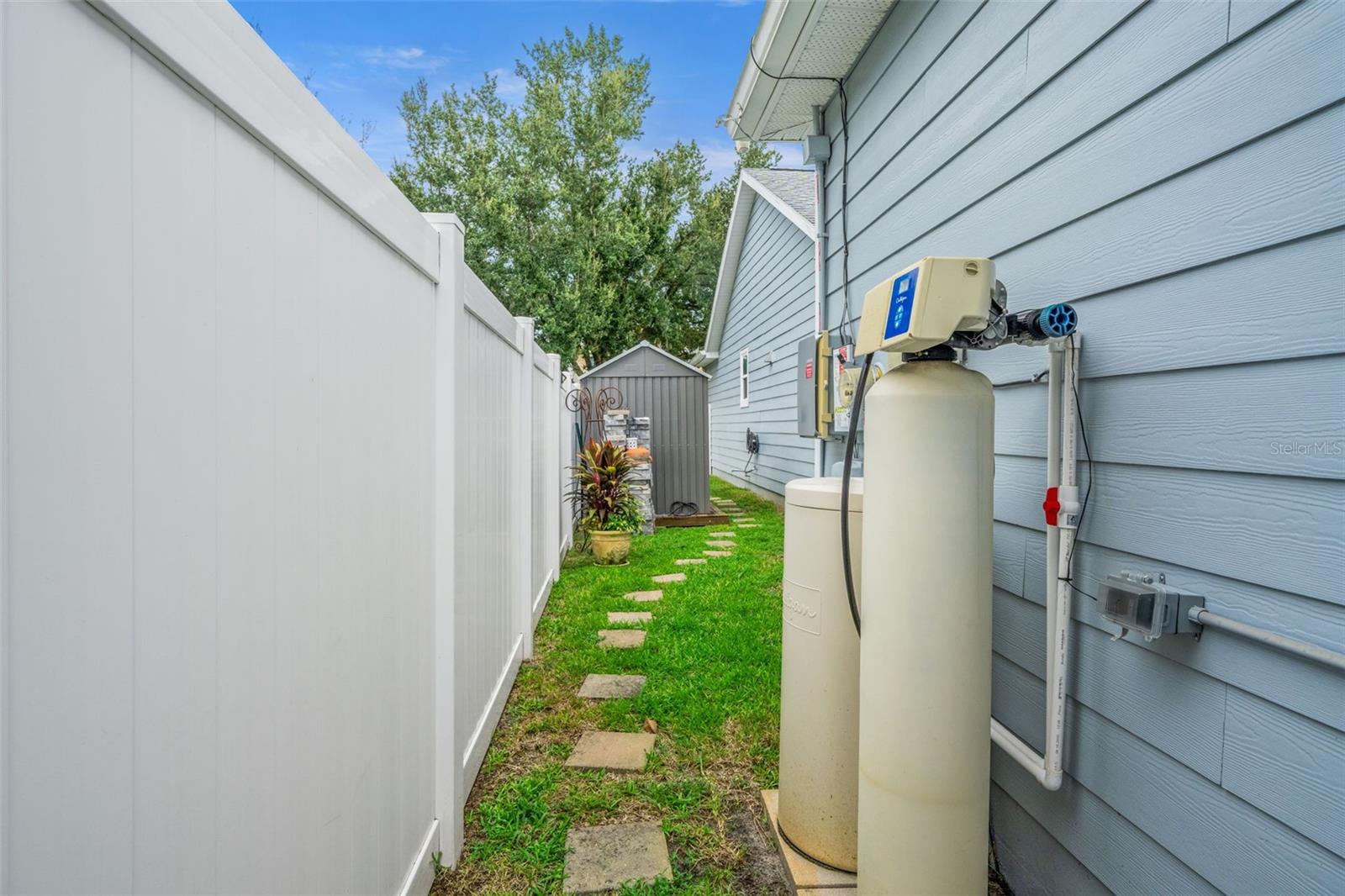 6444 ASHVILLE DR — photo 45