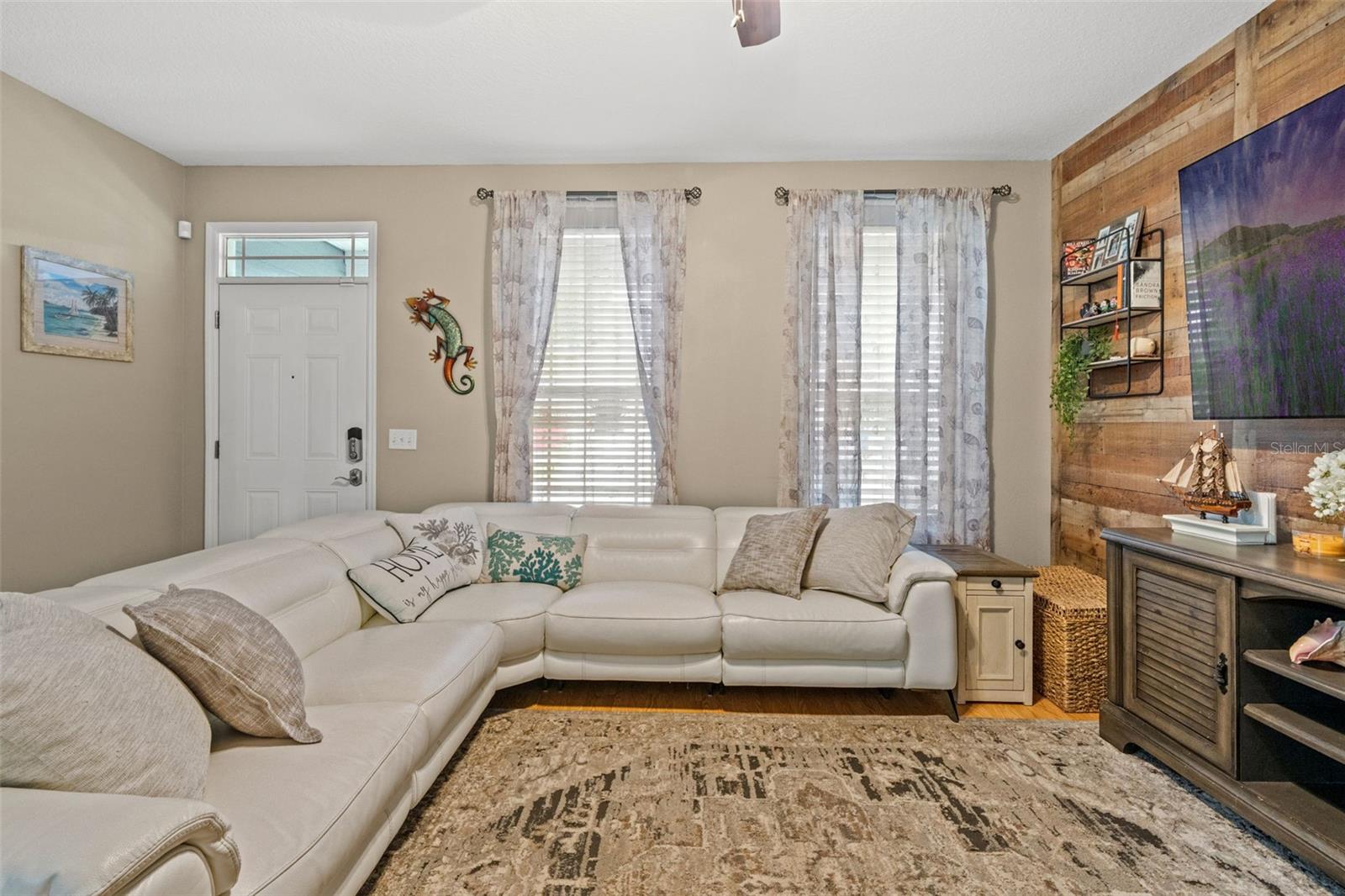 6444 ASHVILLE DR — photo 9