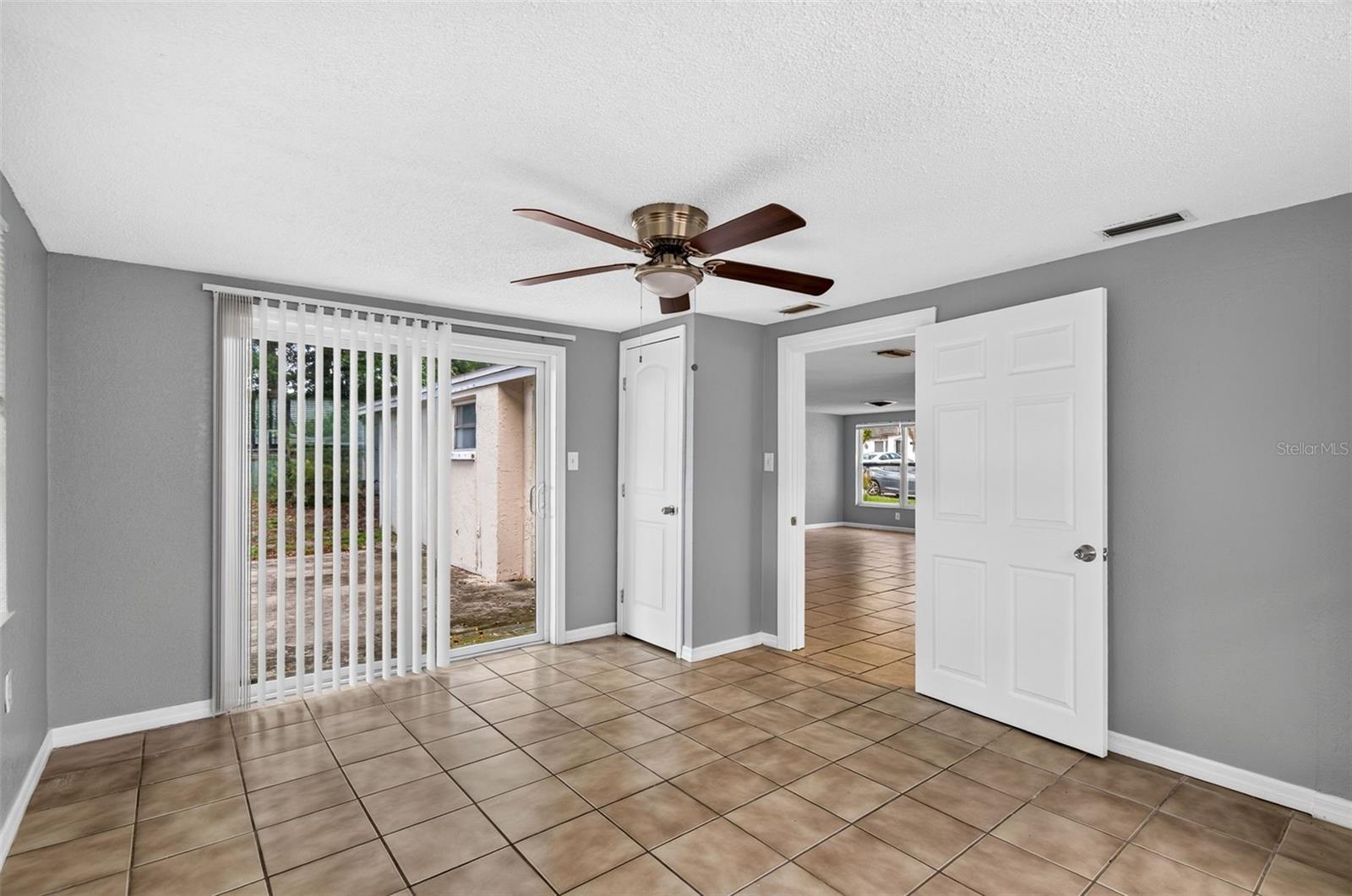 9831 RAINBOW LN — photo 19