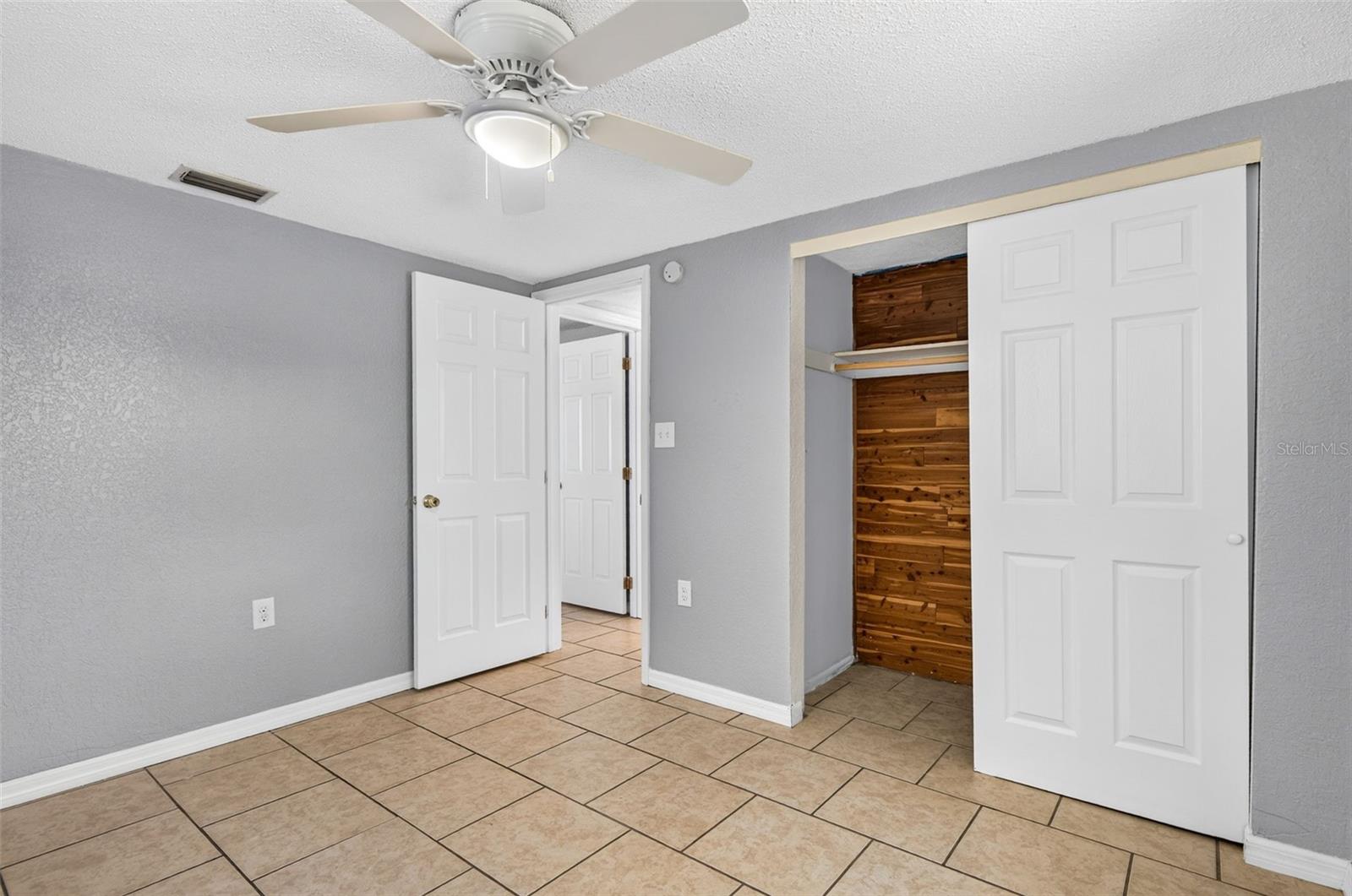 9831 RAINBOW LN — photo 12