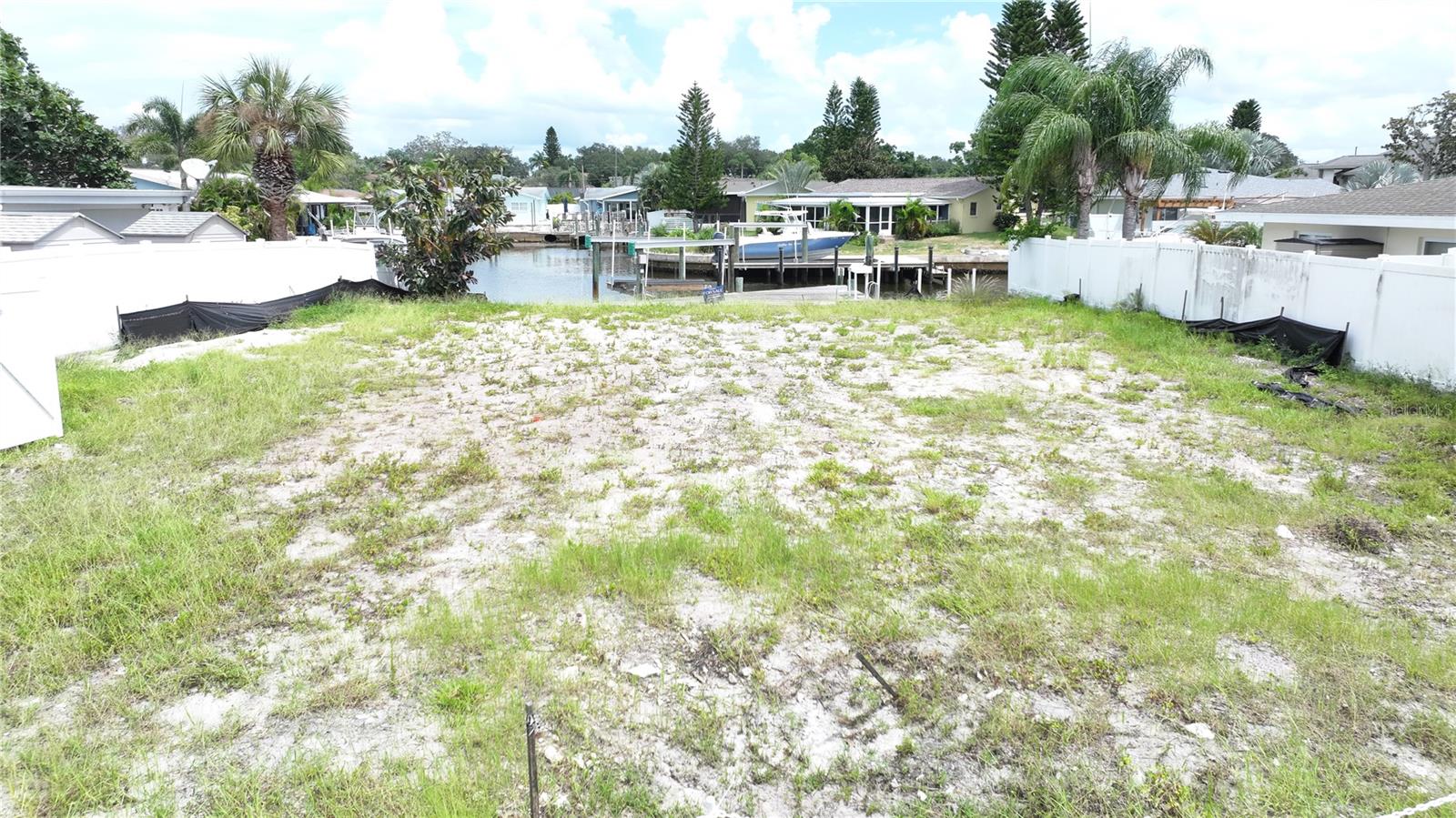 303 MORNINGSIDE DR — photo 9