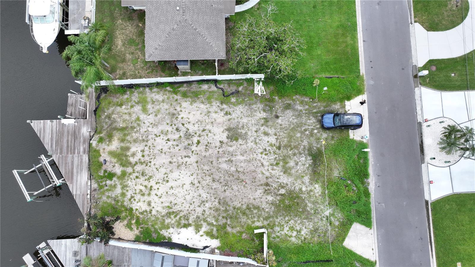 303 MORNINGSIDE DR — photo 33