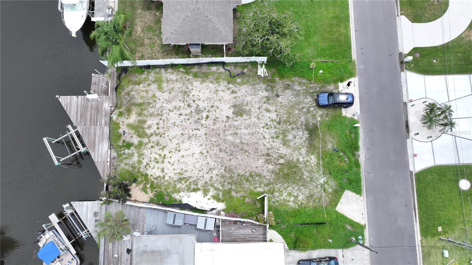 303 MORNINGSIDE DR — photo 47