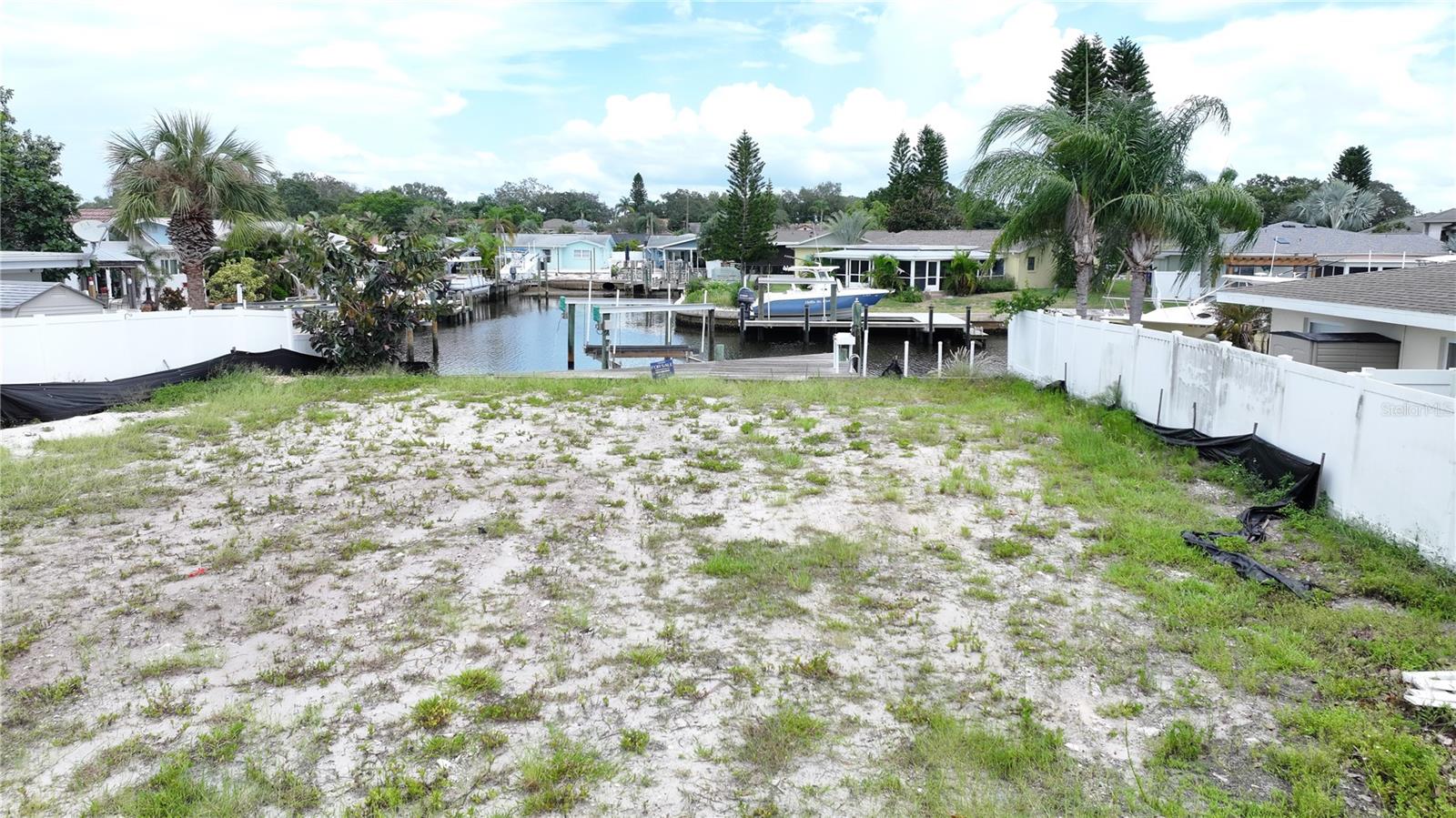 303 MORNINGSIDE DR — photo 4