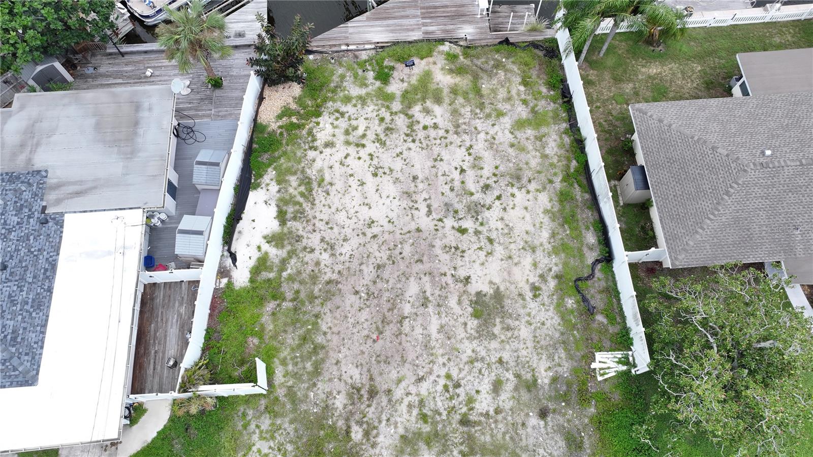 303 MORNINGSIDE DR — photo 31