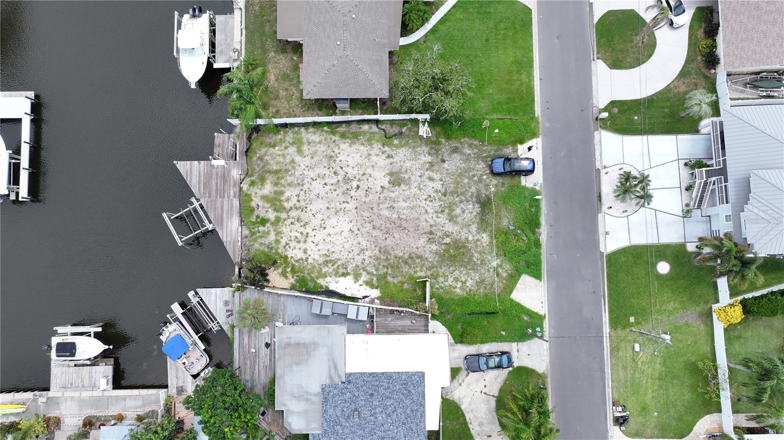 303 MORNINGSIDE DR — photo 46
