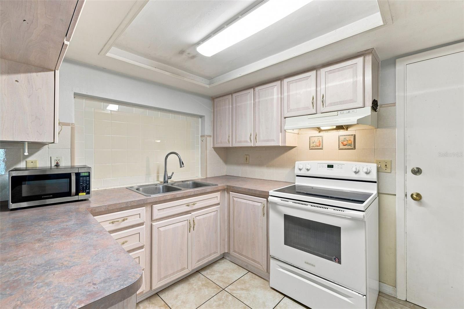 3431 OVERLAND DR — photo 11