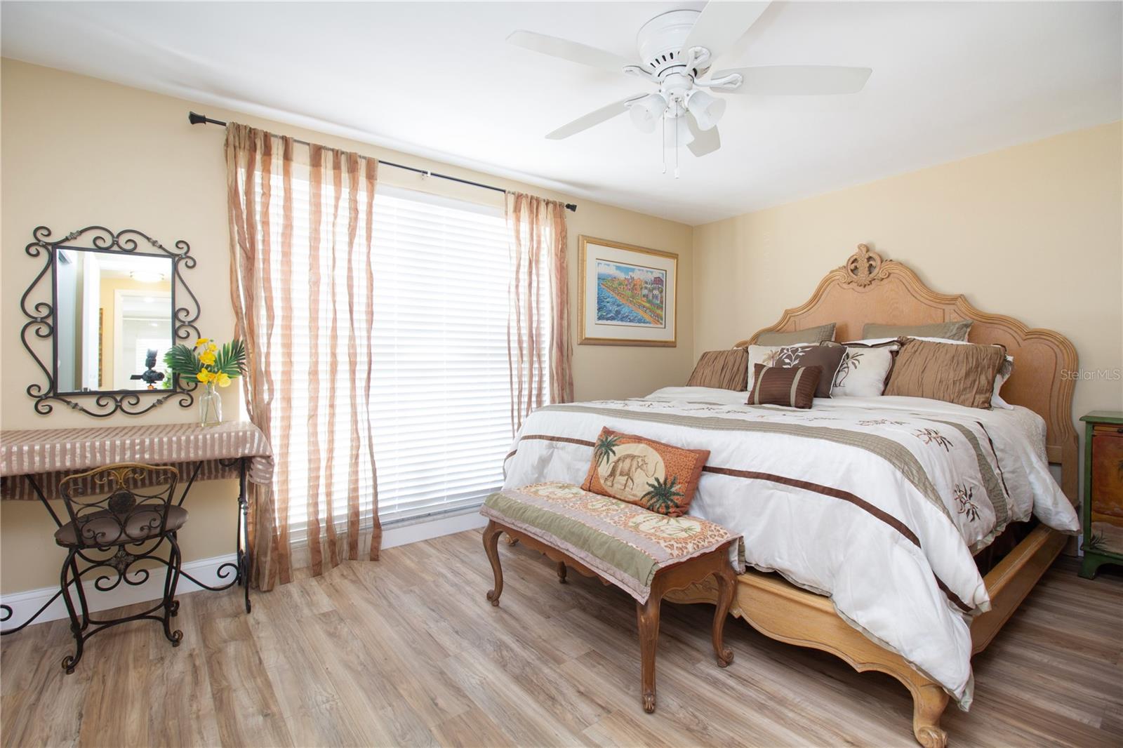 4333 NEWBURY DR — photo 10