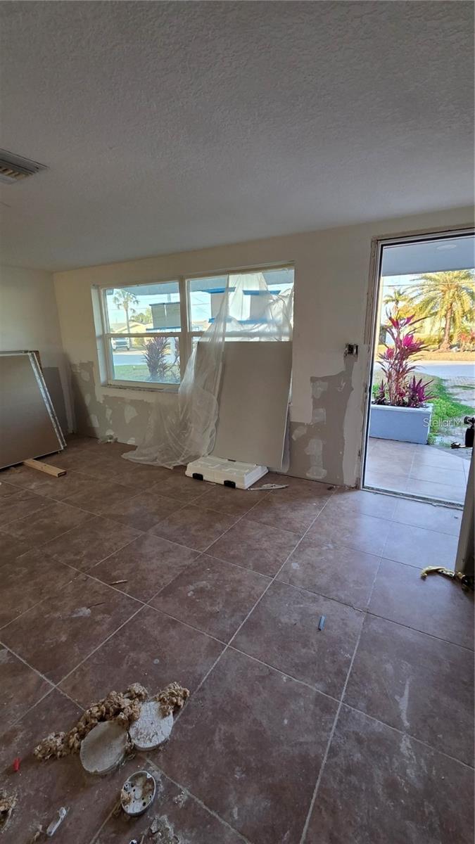 4020 HEADSAIL DR — photo 14
