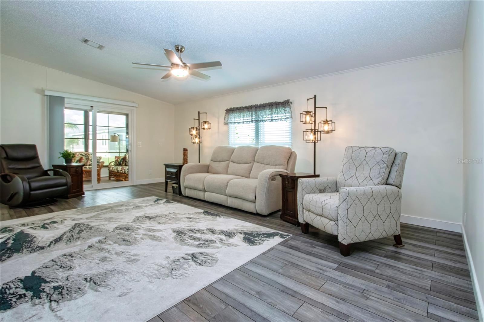 363 CAPTAINS CT — photo 6