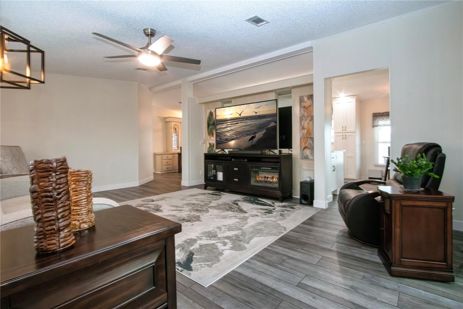 363 CAPTAINS CT — photo 9