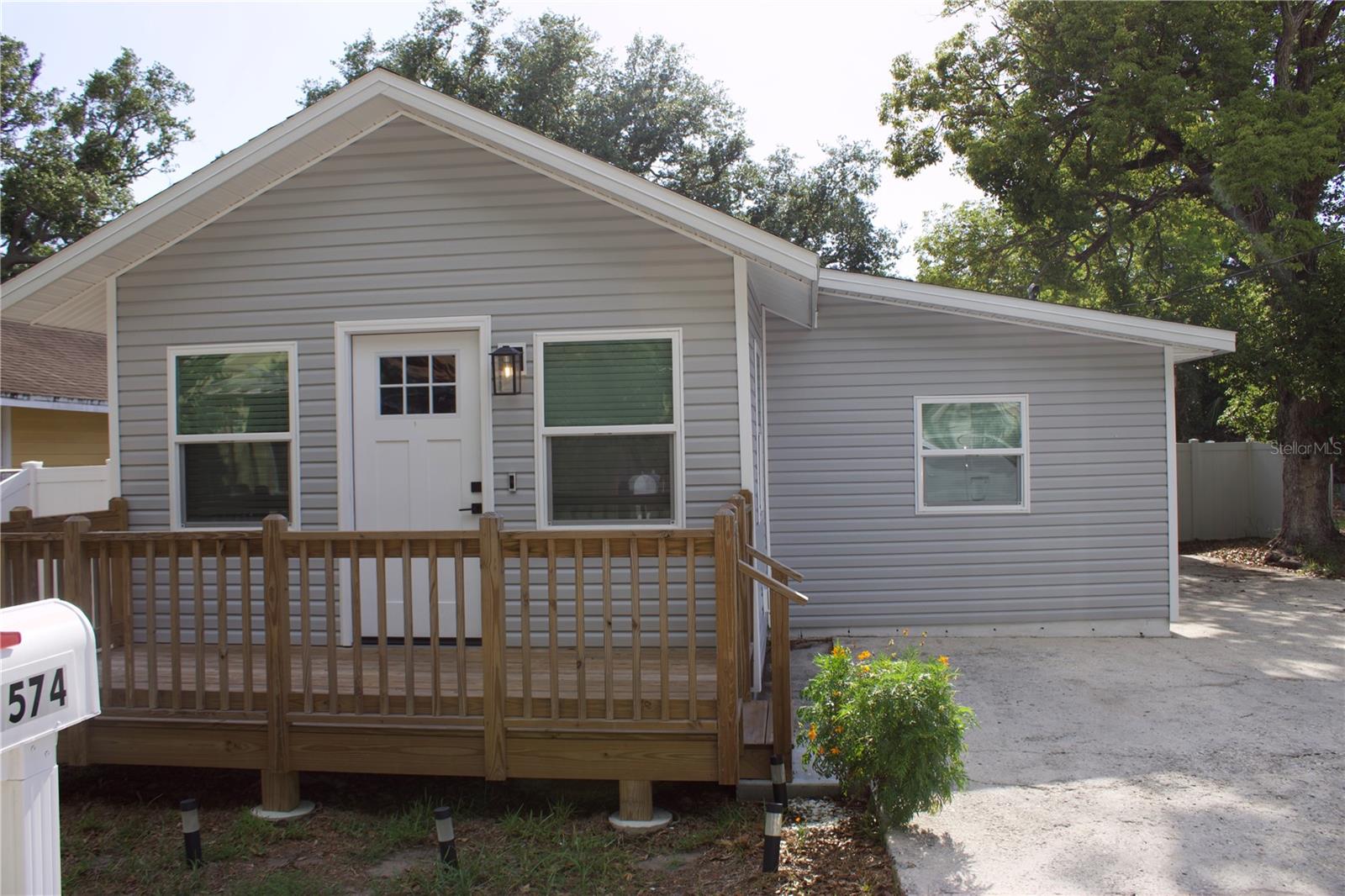1574 EWING AVE — photo 2