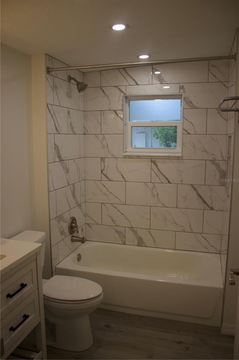1574 EWING AVE — photo 18