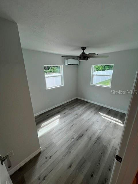 1574 EWING AVE — photo 22
