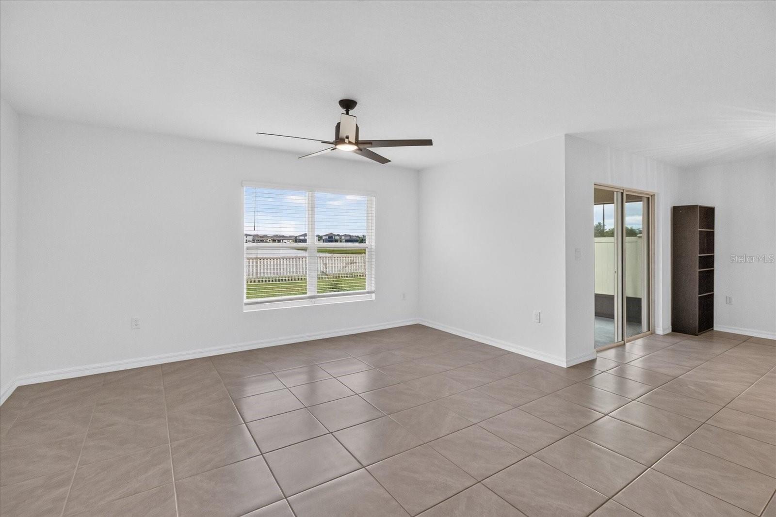 3084 LIVING CORAL ST — photo 8