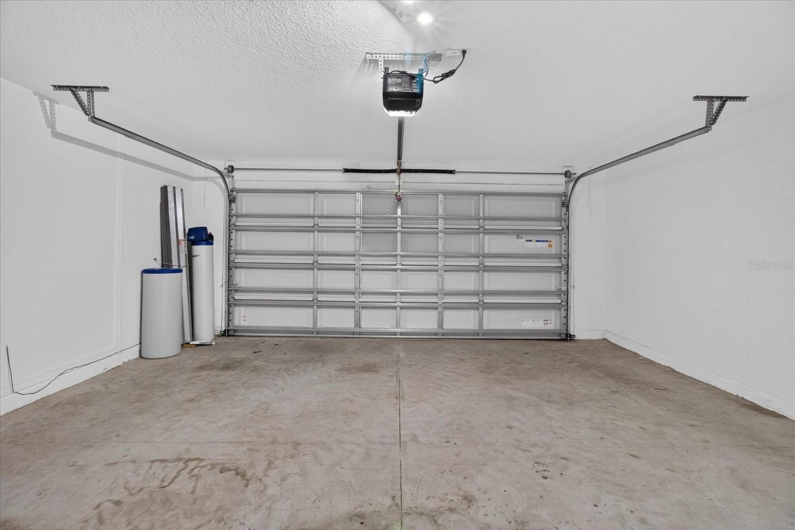 3084 LIVING CORAL ST — photo 35