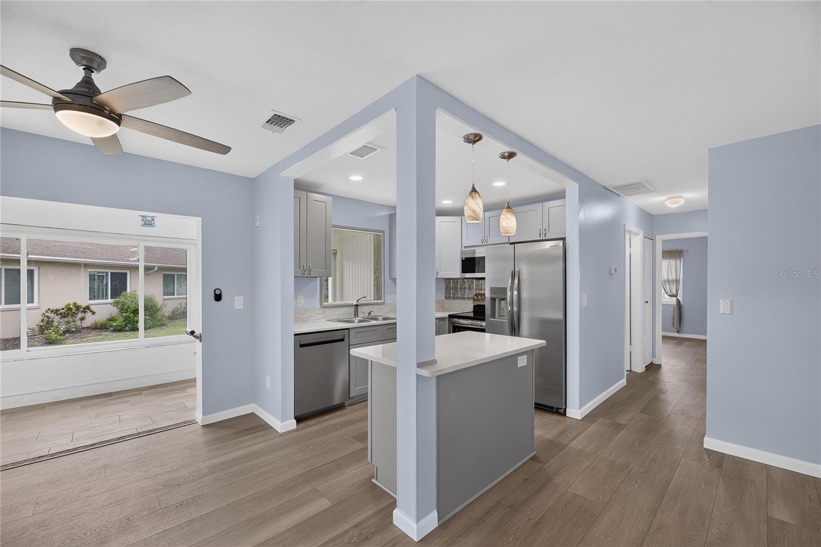 110 GLOUCESTER BLVD #346 — photo 4