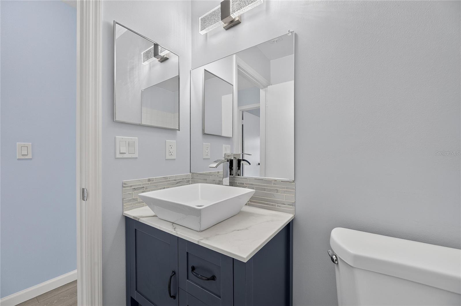 110 GLOUCESTER BLVD #346 — photo 30