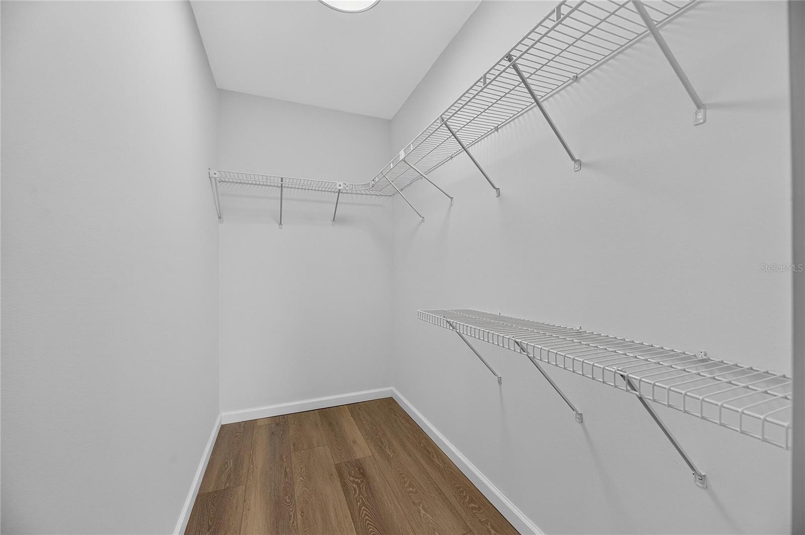 110 GLOUCESTER BLVD #346 — photo 23